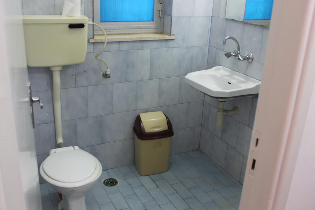 St Andrew'S Guesthouse - Ramallah Room photo